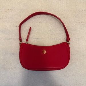 Tommy Hilfiger Red Shoulder Bag